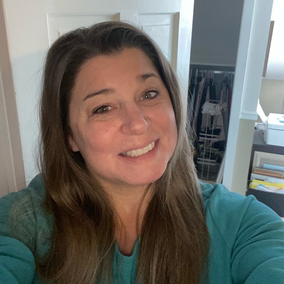 Meet your Posher, Michele - Picture 1 of 1